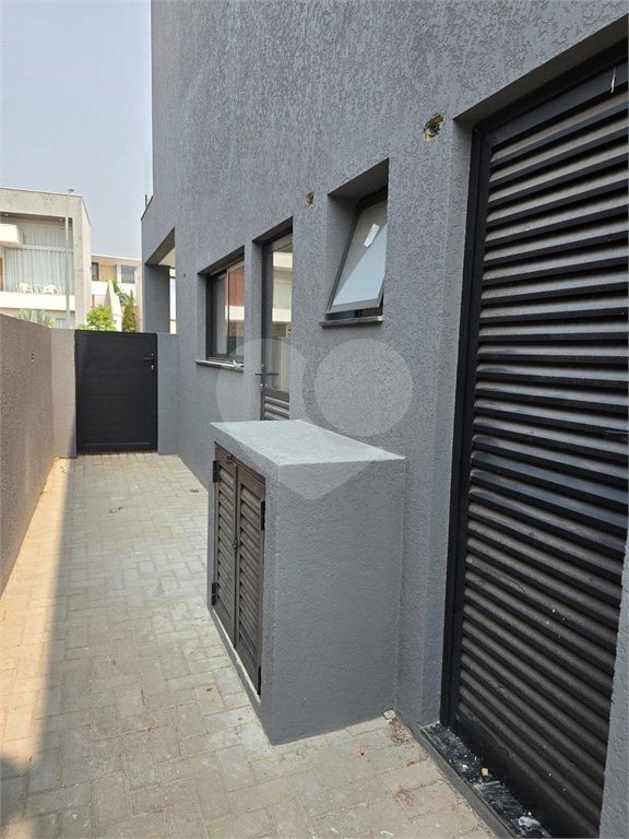 Casa à venda com 4 quartos, sendo 3 suítes, no condomínio Alphaville Nova Esplanada 4, Votorantim - SP