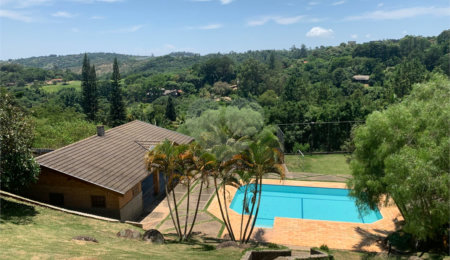 Chácara à venda com 4 quartos, sendo 2 suítes,  em Parque Valinhos, Valinhos, SP