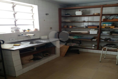 Casa à venda com 6 quartos em Jardim Peri Peri, São Paulo, SP