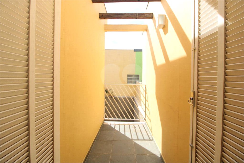 Sobrado à venda com 3 quartos, sendo 1 suíte,  em Jardim Prudência, São Paulo, SP