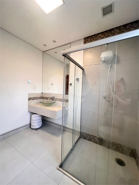 Sobrado à venda com 5 quartos, sendo 2 suítes, em Vila Inah, São Paulo, SP