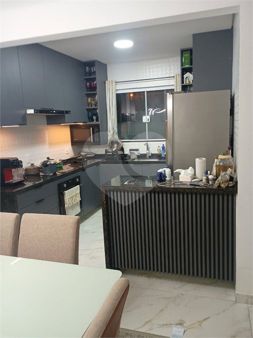 Casa à venda com 4 quartos, sendo 3 suítes,  no condomínio Residencial Real Park Tietê, Mogi das Cruzes - SP