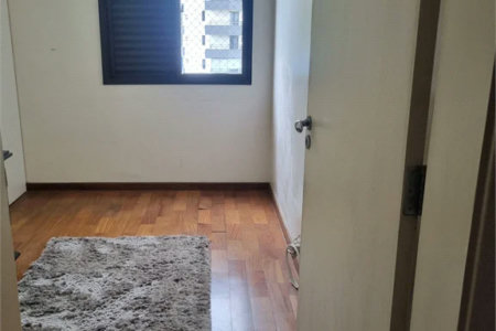 Apartamento à venda com 3 quartos, sendo 1 suíte, em Jardim Londrina, São Paulo, SP