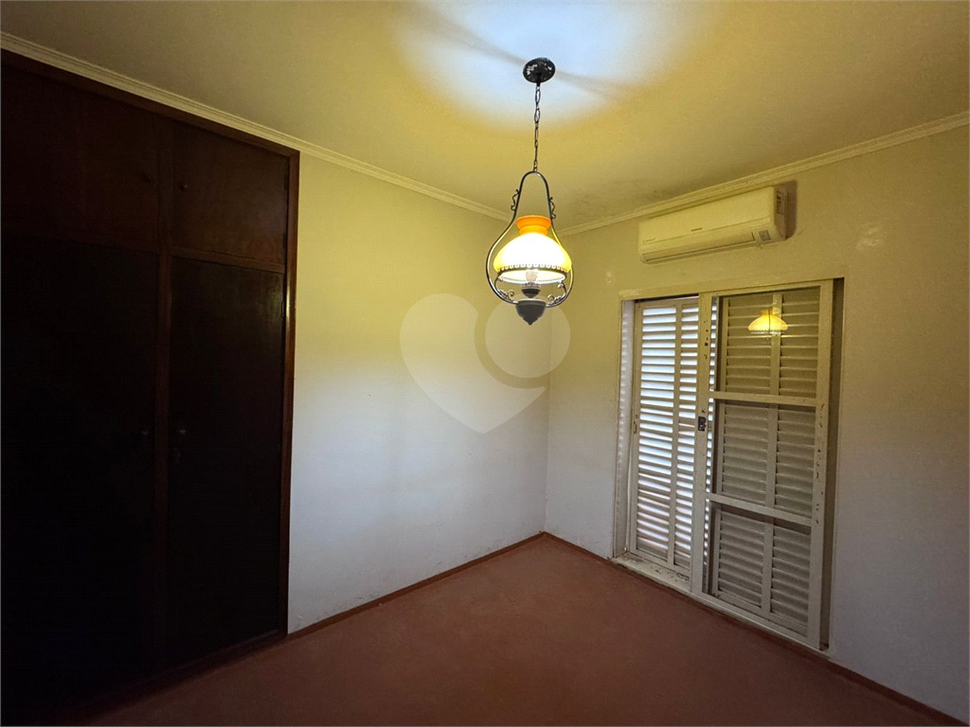 Sobrado à venda com 4 quartos, sendo 3 suítes, em Jardim América, Ribeirão Preto, SP