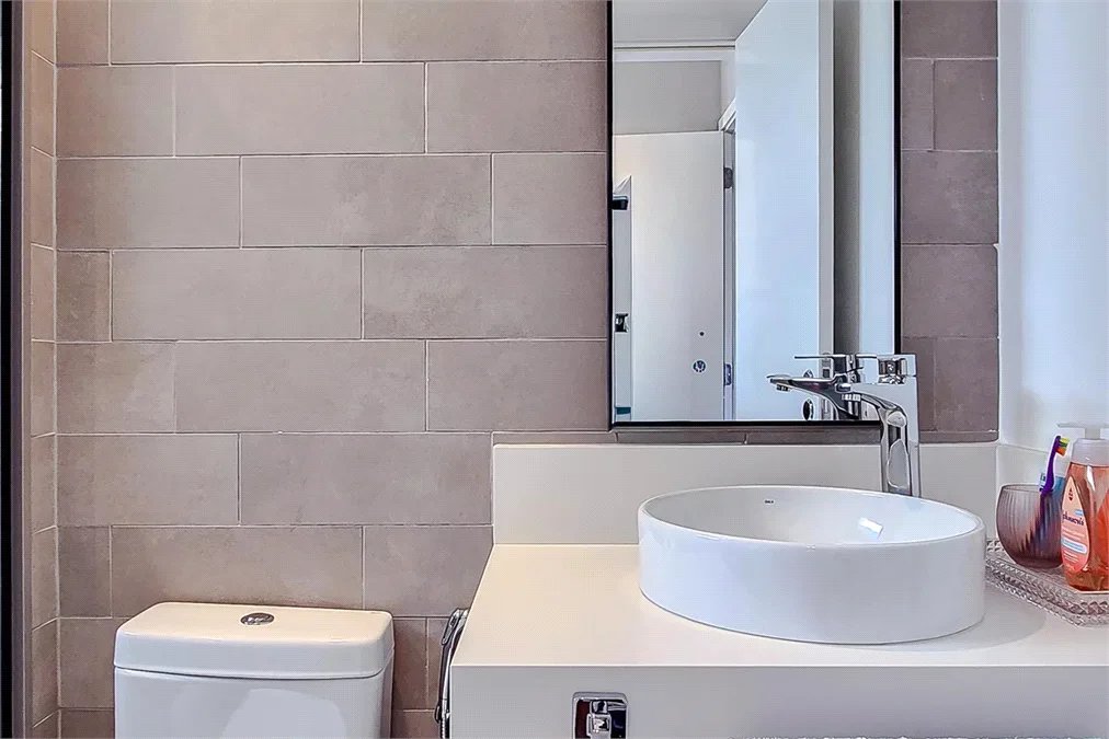 Apartamento à venda com 4 quartos, sendo 3 suítes,  em Vila Romana, São Paulo, SP
