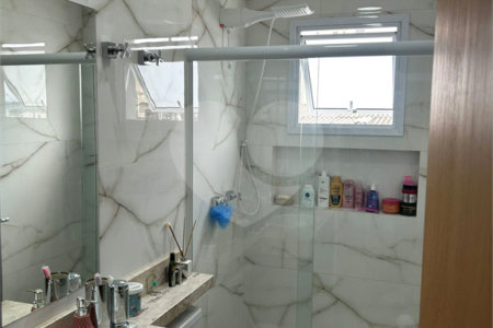 Sobrado à venda com 3 quartos, sendo 1 suíte, em Santa Teresinha, São Paulo, SP