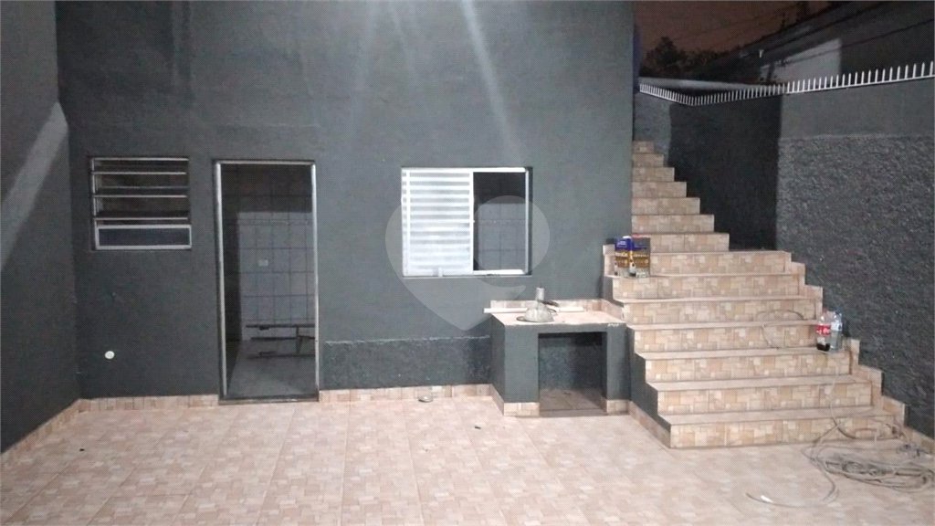 Sobrado à venda com 3 quartos, sendo 1 suíte, em Chora Menino, São Paulo, SP