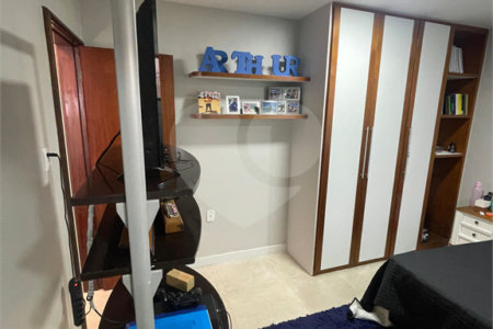 Casa Térrea à venda com 3 quartos, sendo 2 suítes, em Campo Grande, Rio de Janeiro, RJ