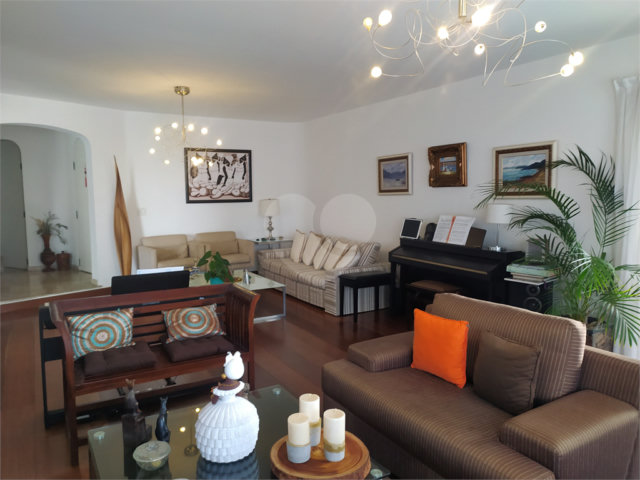 Apartamento à venda com 4 suítes em Jardim Marajoara, São Paulo, SP