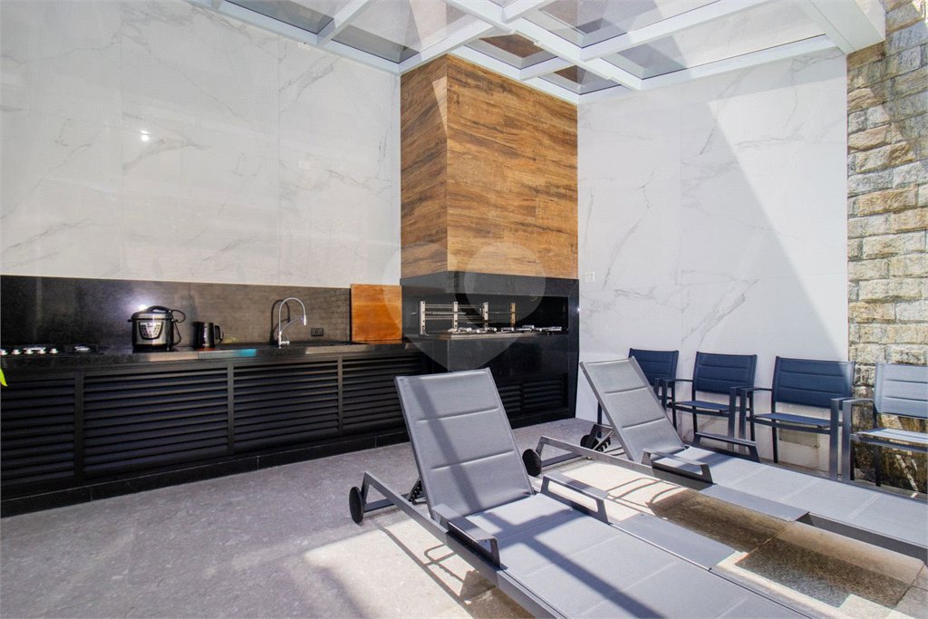 Casa à venda com 4 suítes no condomínio Conde D Eu, São Paulo - SP