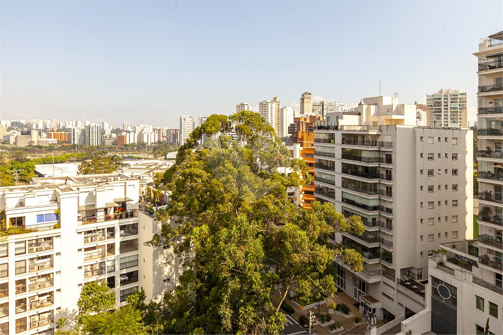 Apartamento à venda com 3 suítes em Panamby, São Paulo, SP