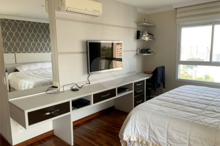 Apartamento à venda com 4 quartos, sendo 3 suítes, em Vila Andrade, São Paulo, SP