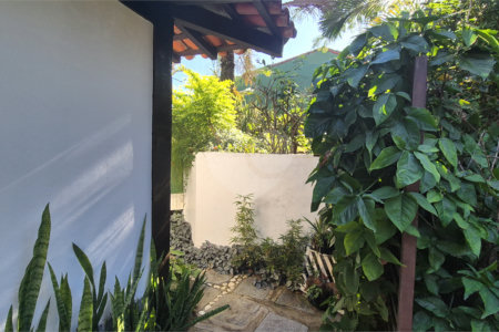 Casa em condomínio à venda com 4 quartos, sendo 3 suítes,  em Geribá, Armação dos Búzios, RJ