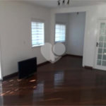 Casa à venda com 4 suítes no condomínio Suíça da Cantareira, Mairiporã - SP