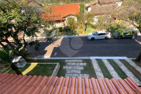 Casa à venda com 3 suítes no condomínio Villaggio Capriccio, Louveira - SP