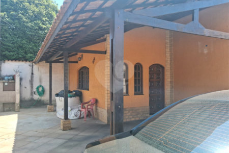 Casa à venda com 3 quartos, sendo 2 suítes, em Jardim Míriam, Suzano, SP
