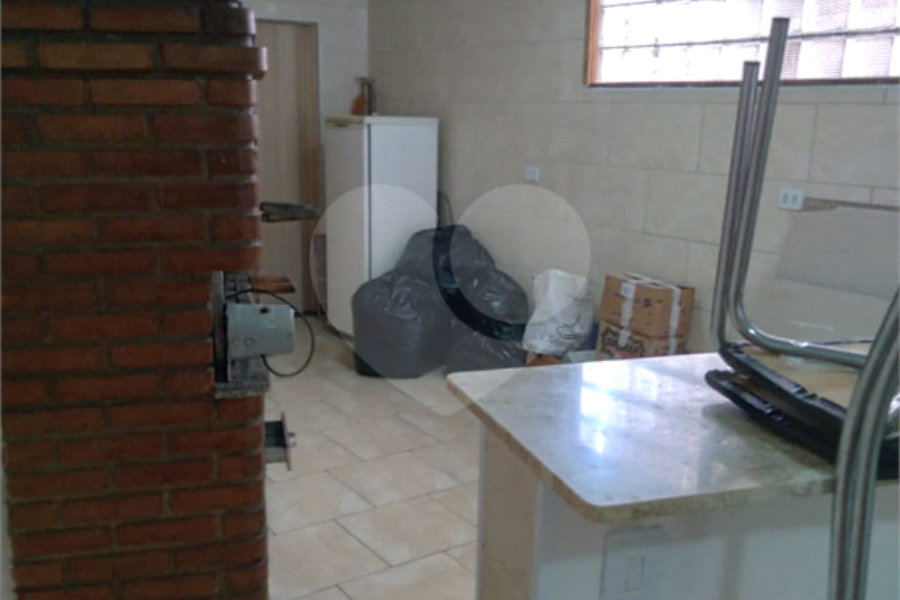 Sobrado à venda com 3 suítes em Jardim Peri, São Paulo, SP