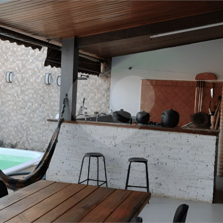 Casa à venda com 3 quartos, sendo 1 suíte,  em Jardim Itália, Itapetininga, SP