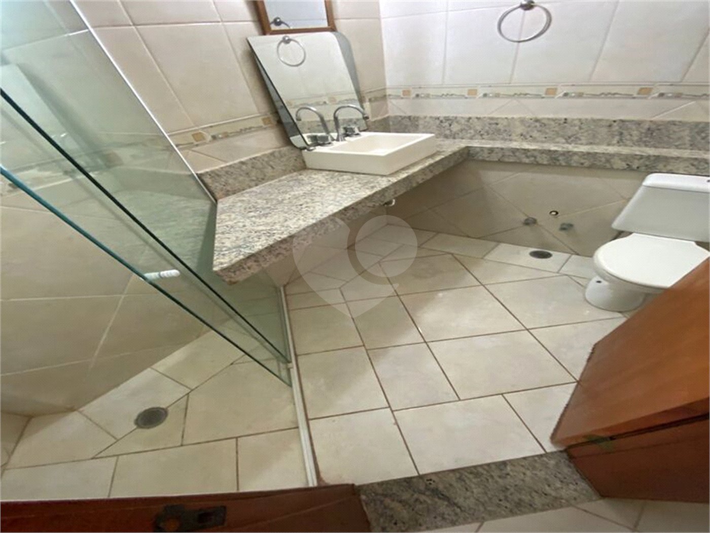 Casa à venda ou para alugar com 6 quartos, sendo 3 suítes,  no condomínio Portal de Itaici, Indaiatuba - SP