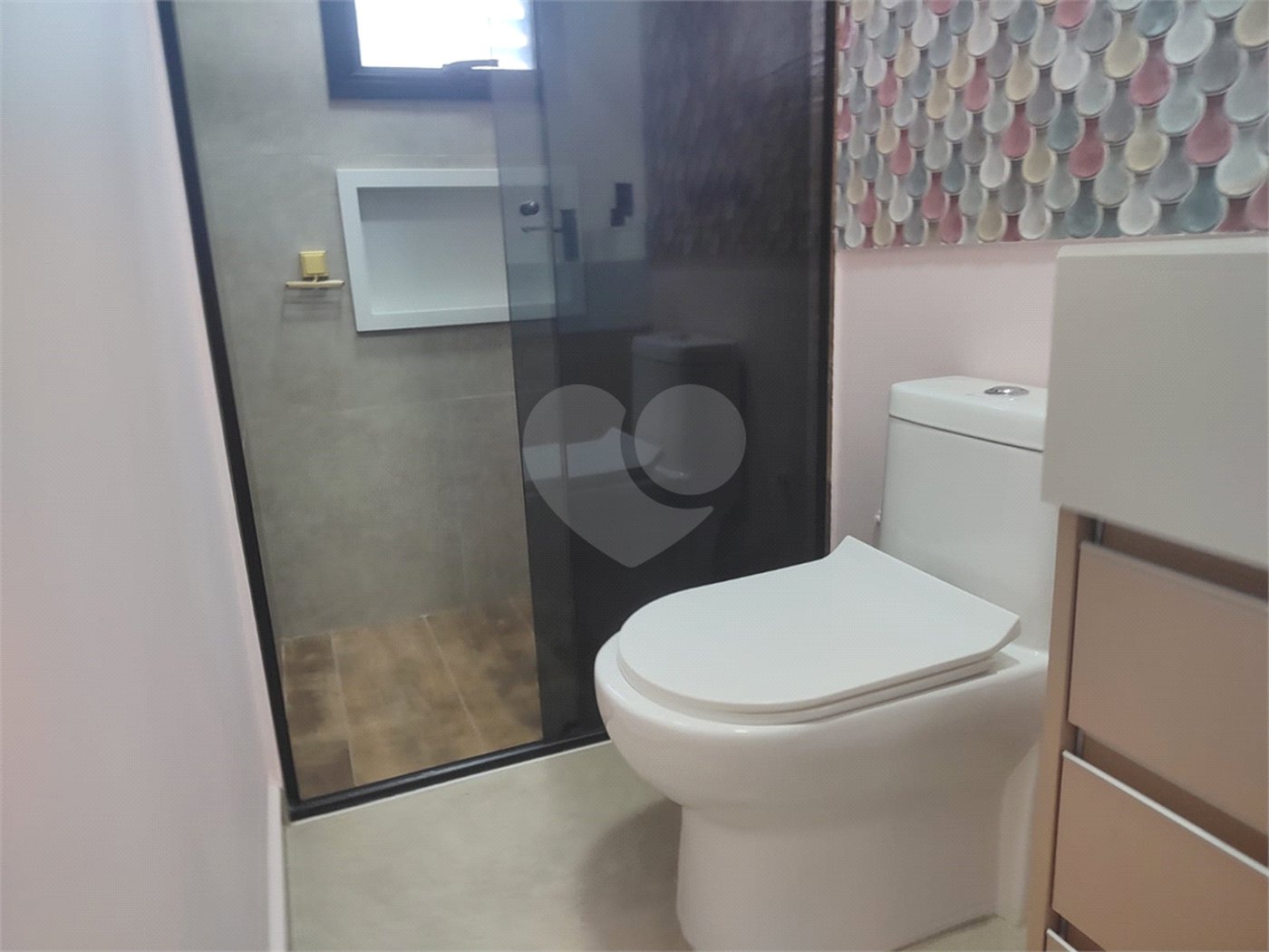 Casa à venda com 2 suítes no condomínio Vue 26, Atibaia - SP