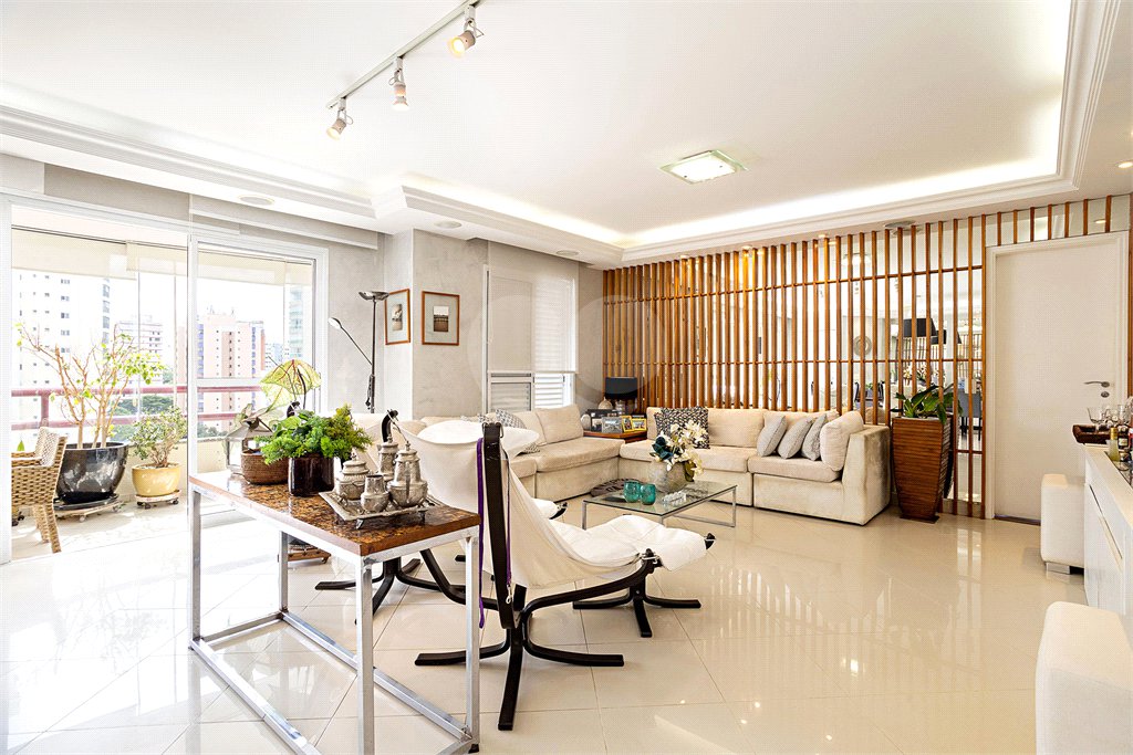 Apartamento à venda com 3 suítes em Vila Mascote, São Paulo, SP