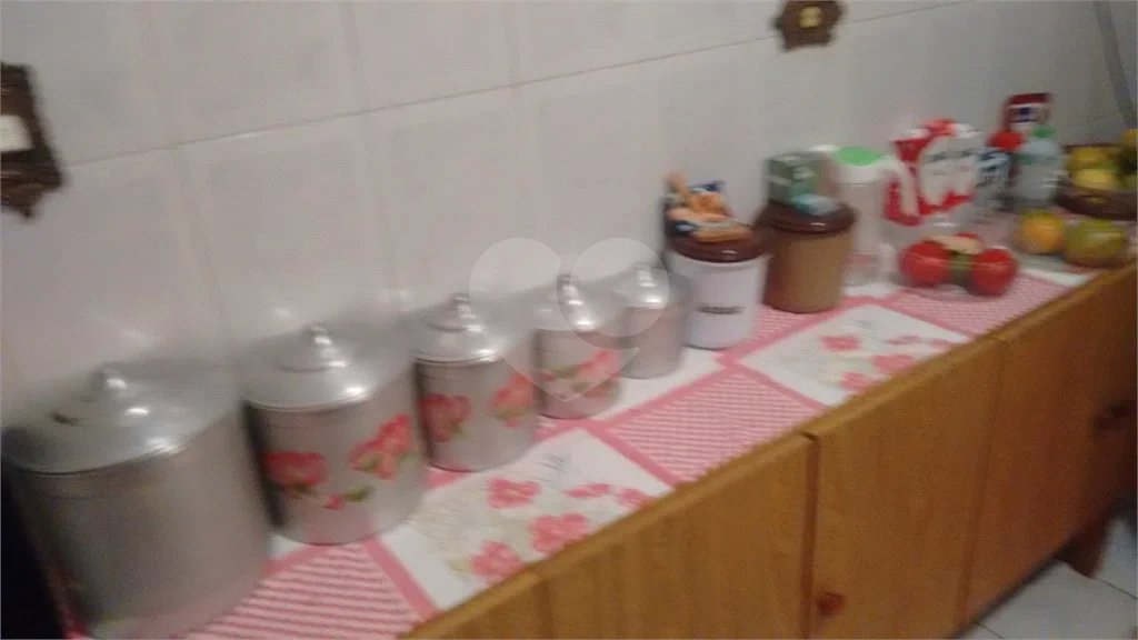 Sobrado à venda com 3 quartos, sendo 1 suíte, em Vila Galvão, Guarulhos, SP