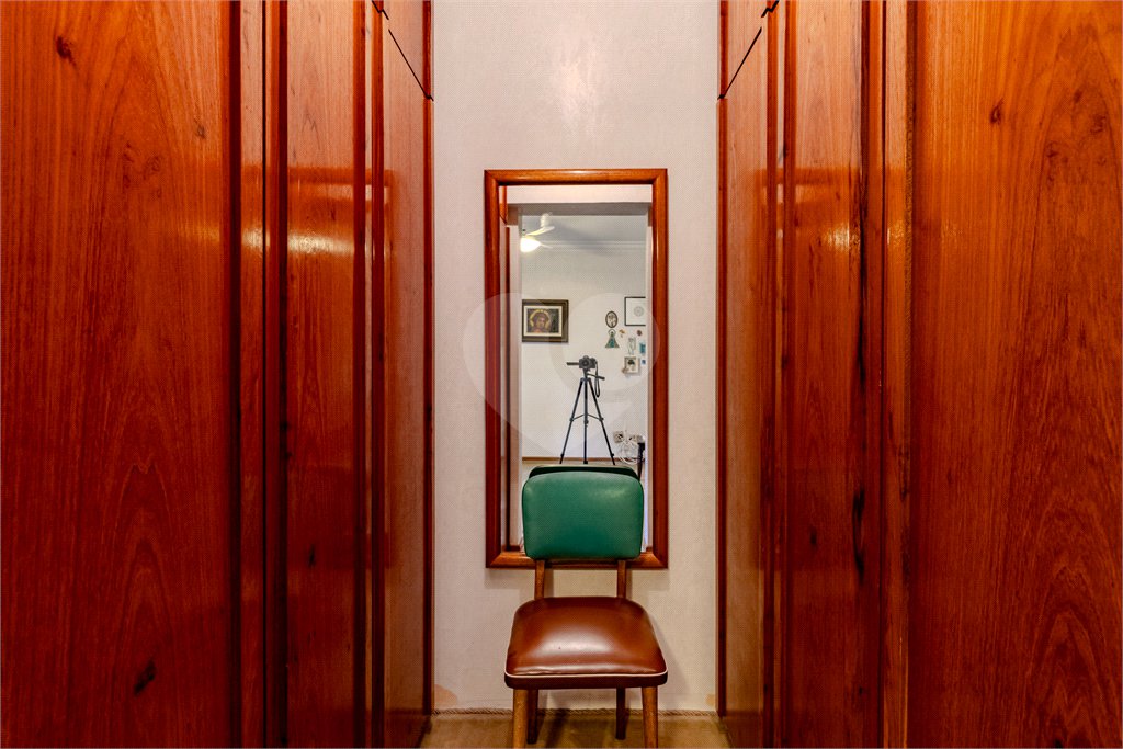 Apartamento à venda com 3 quartos, sendo 2 suítes, em Campo Belo, São Paulo, SP
