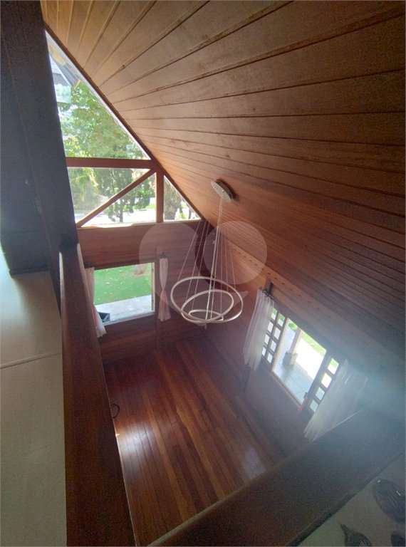Casa à venda com 3 quartos, sendo 1 suíte, no condomínio Bosque de Greviléa, Vinhedo - SP