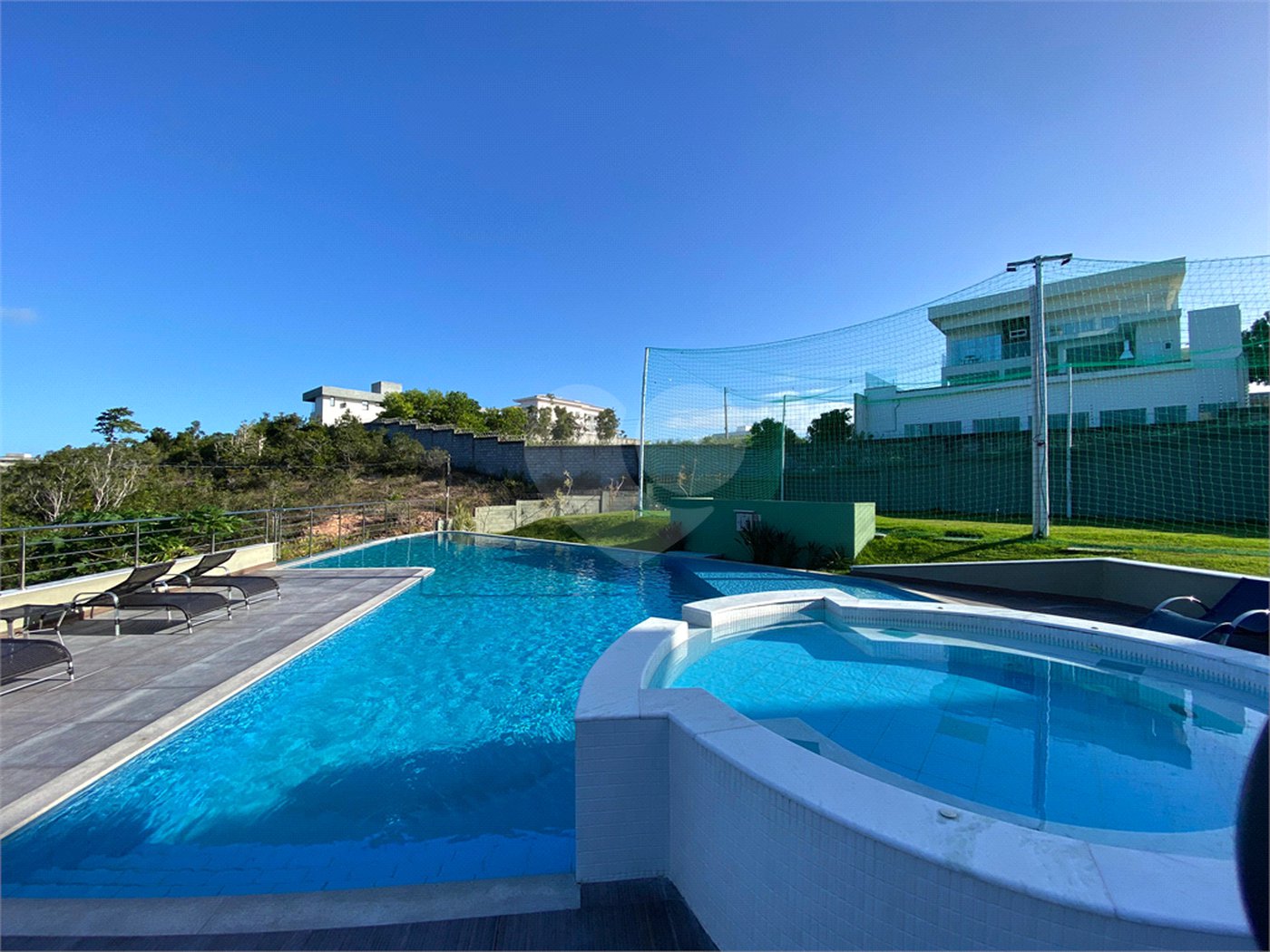 Casa à venda com 4 quartos, sendo 3 suítes, em Orla Norte, Porto Seguro, BA