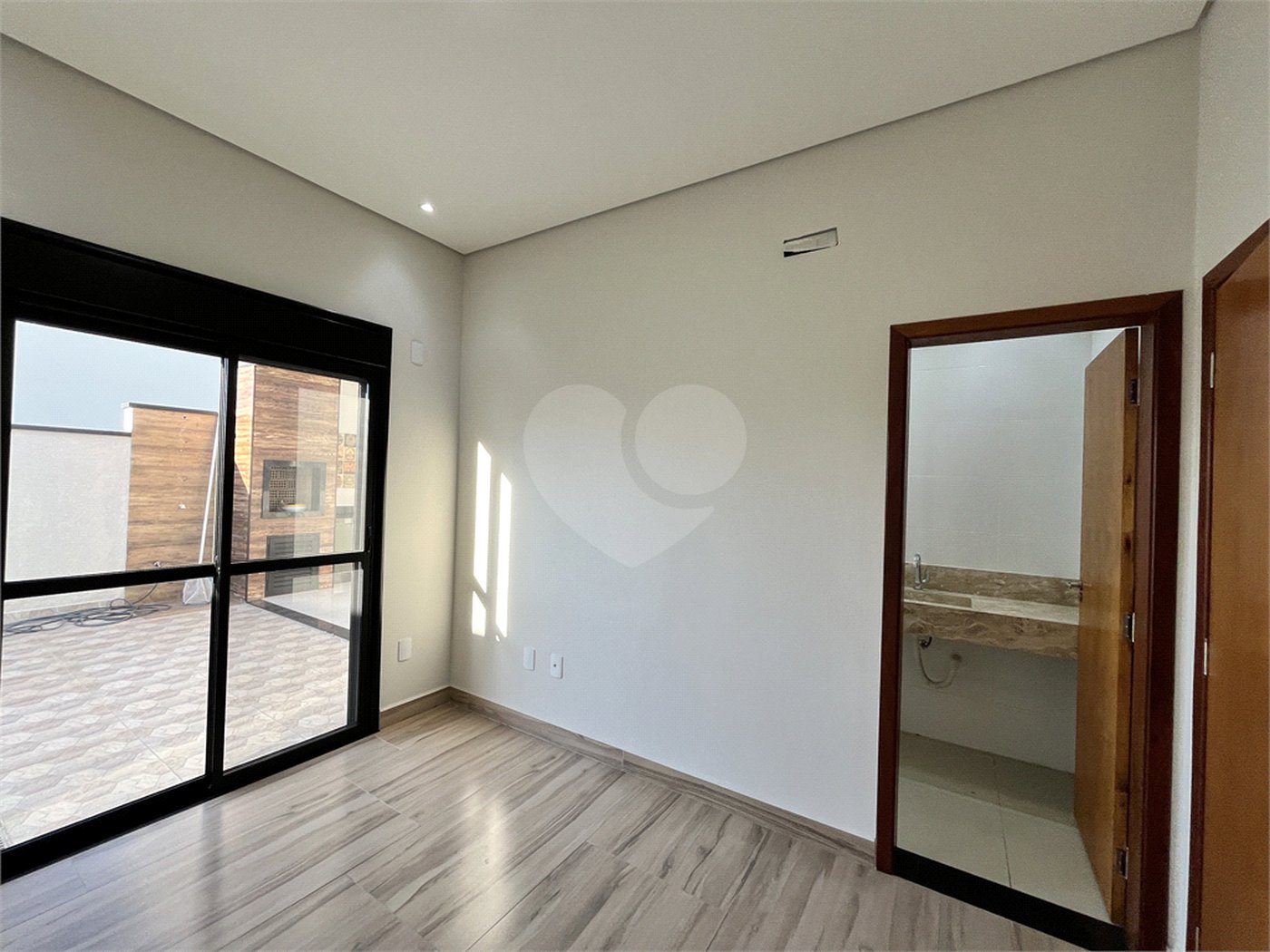 Casa à venda com 3 suítes no condomínio Ibiti Reserva, Sorocaba - SP