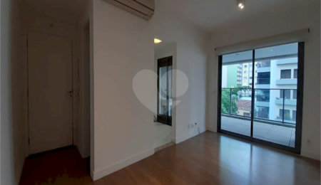 Apartamento à venda ou para alugar com 1 suíte em Pinheiros, São Paulo, SP