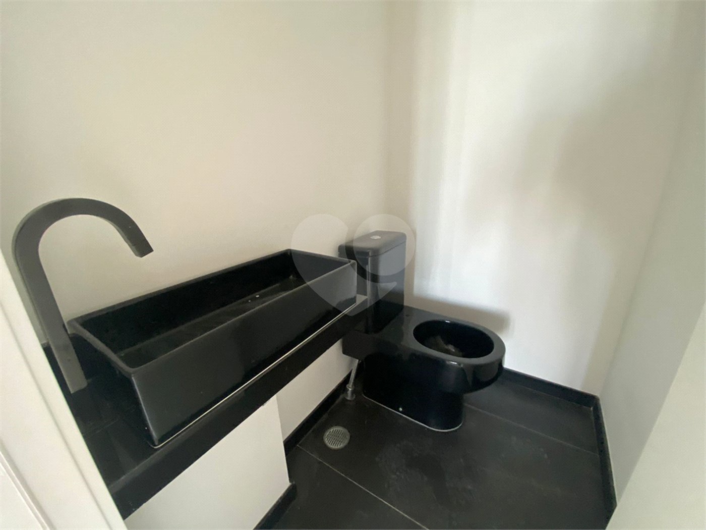 Apartamento à venda com 3 suítes em Jardim das Acácias, São Paulo, SP