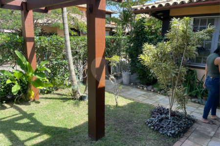 Casa em condomínio à venda com 2 quartos, sendo 1 suíte,  em Portal da Ferradura, Armação dos Búzios, RJ