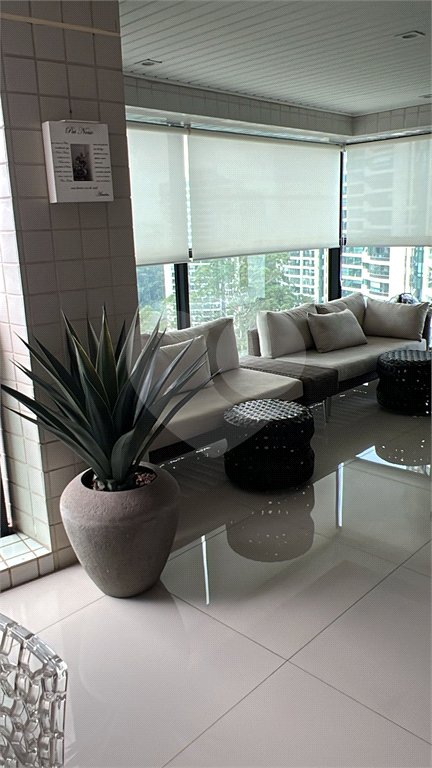 Apartamento à venda com 3 suítes em Jardim Morumbi, São Paulo, SP