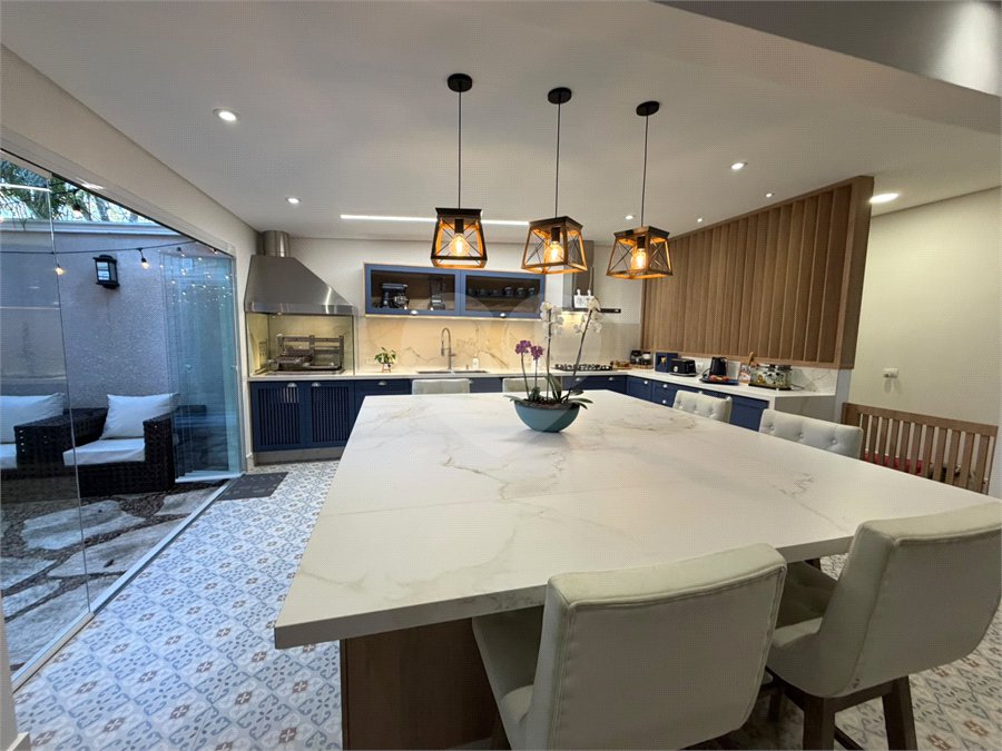 Casa à venda com 4 suítes no condomínio Saint Joseph, São Paulo - SP
