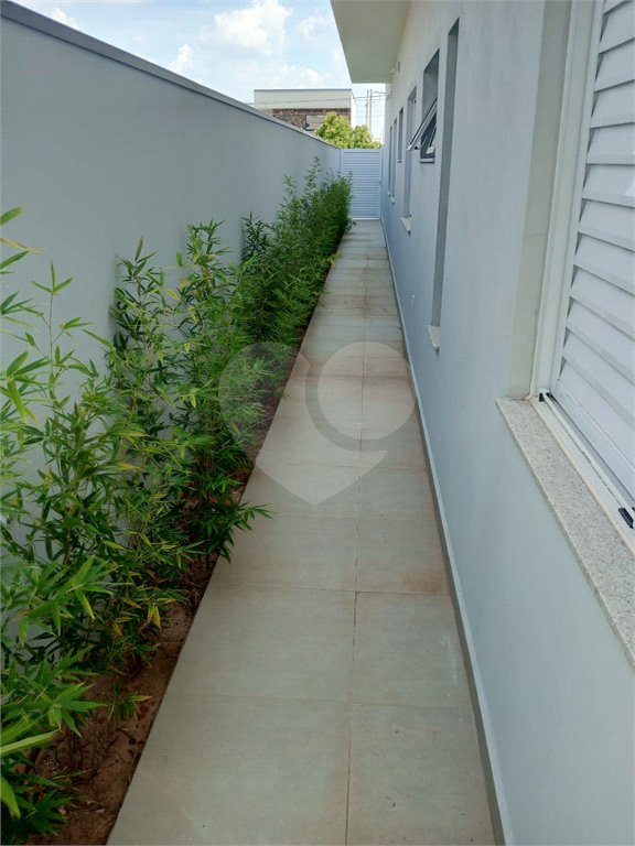 Casa à venda com 3 quartos, sendo 1 suíte,  no condomínio Lagos D Icaraí, Salto - SP