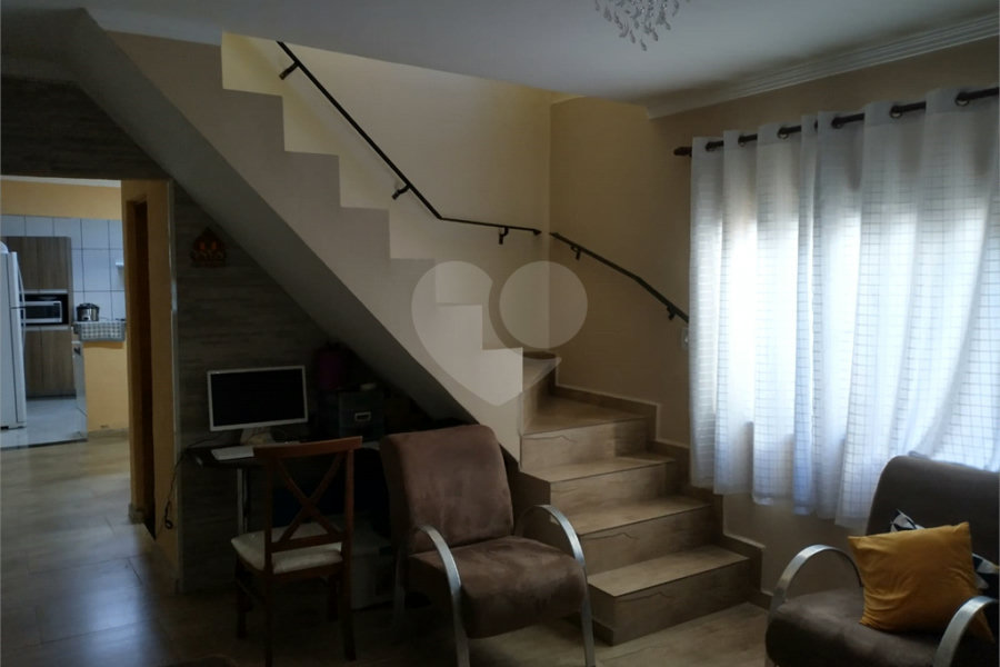 Sobrado à venda com 3 quartos, sendo 1 suíte, em Tremembé, São Paulo, SP
