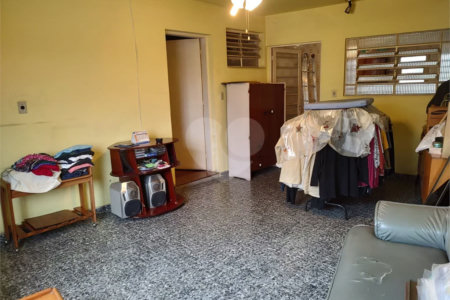 Casa à venda com 3 quartos, sendo 2 suítes, em Vila Nivi, São Paulo, SP