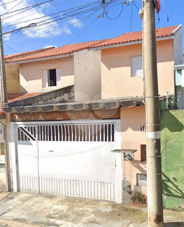 Sobrado à venda com 3 quartos, sendo 2 suítes, em Jardim São Pedro, Mogi das Cruzes, SP
