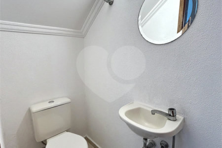 Casa para alugar com 2 quartos, sendo 1 suíte, no condomínio Terra Nostra III, São Paulo - SP