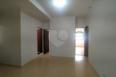 Casa à venda com 10 quartos, sendo 1 suíte, em Santa Teresinha, São Paulo, SP