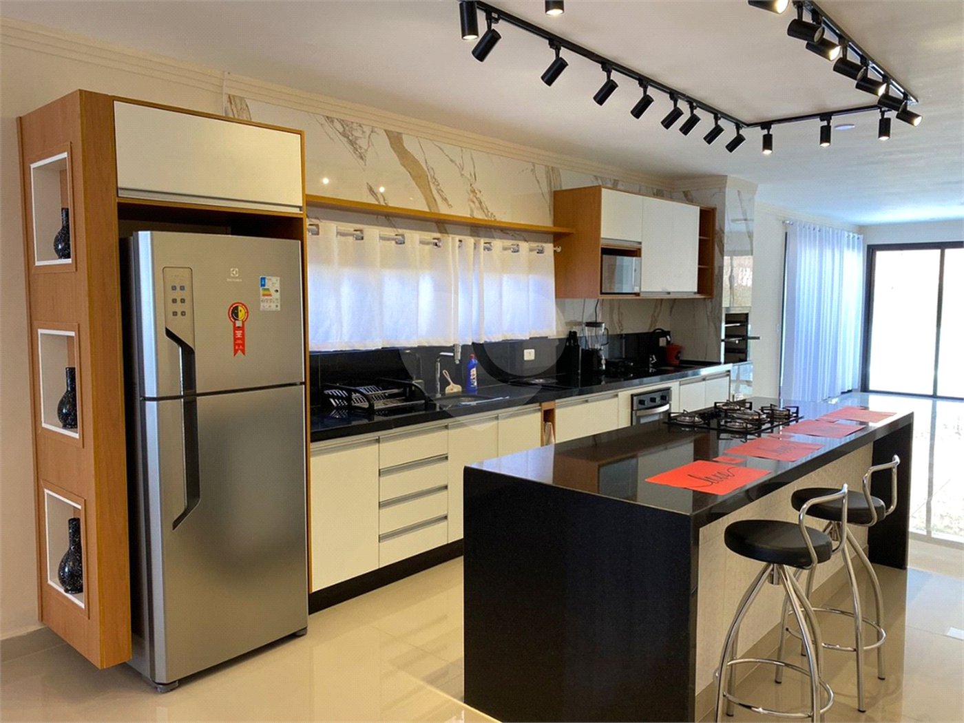 Casa à venda com 3 suítes em Taipas de Pedras (mailasqui), São Roque, SP