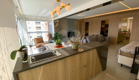 Apartamento à venda com 3 suítes em Vila Pompéia, São Paulo, SP