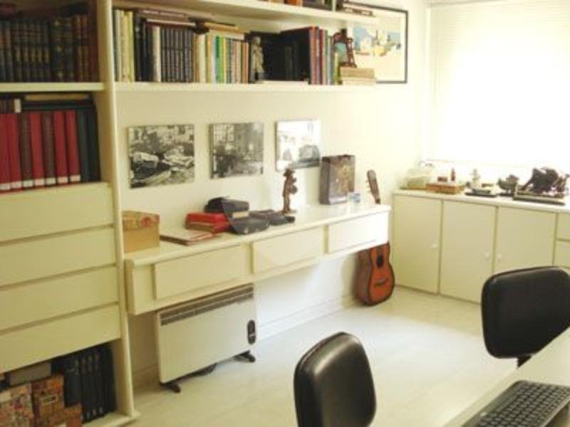 Apartamento à venda com 4 quartos, sendo 1 suíte, em Jardim Paulista, São Paulo, SP