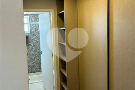 Apartamento à venda com 2 suítes em Vila Lúcia Elvira, São Paulo, SP