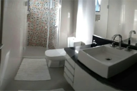 Duplex à venda com 3 quartos, sendo 1 suíte, em Vila Andrade, São Paulo, SP