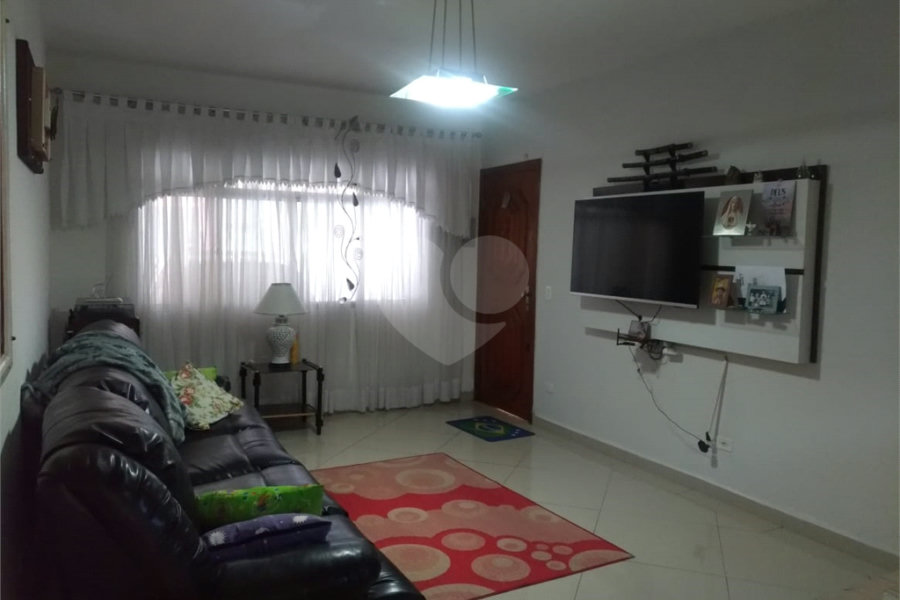 Sobrado à venda com 3 quartos, sendo 1 suíte, em Tremembé, São Paulo, SP