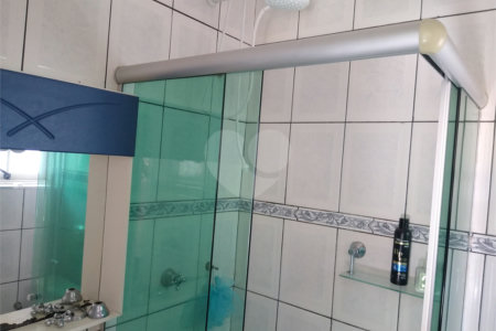 Sobrado à venda com 4 quartos, sendo 3 suítes,  em Vila Monumento, São Paulo, SP