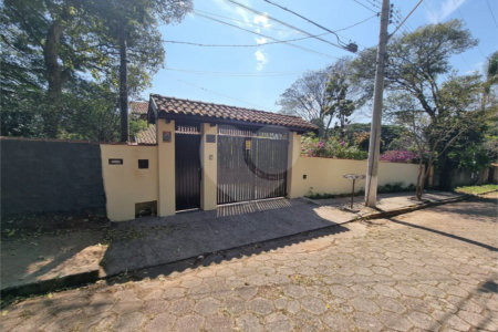 Casa à venda com 4 quartos, sendo 2 suítes, em Bosque, Vinhedo, SP