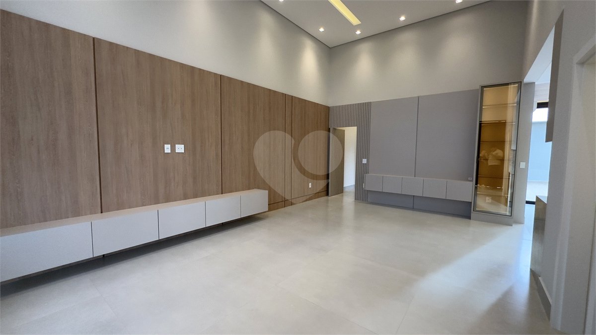 Casa à venda com 3 suítes no condomínio Jardim Residencial Dona Maria Candida, Indaiatuba - SP